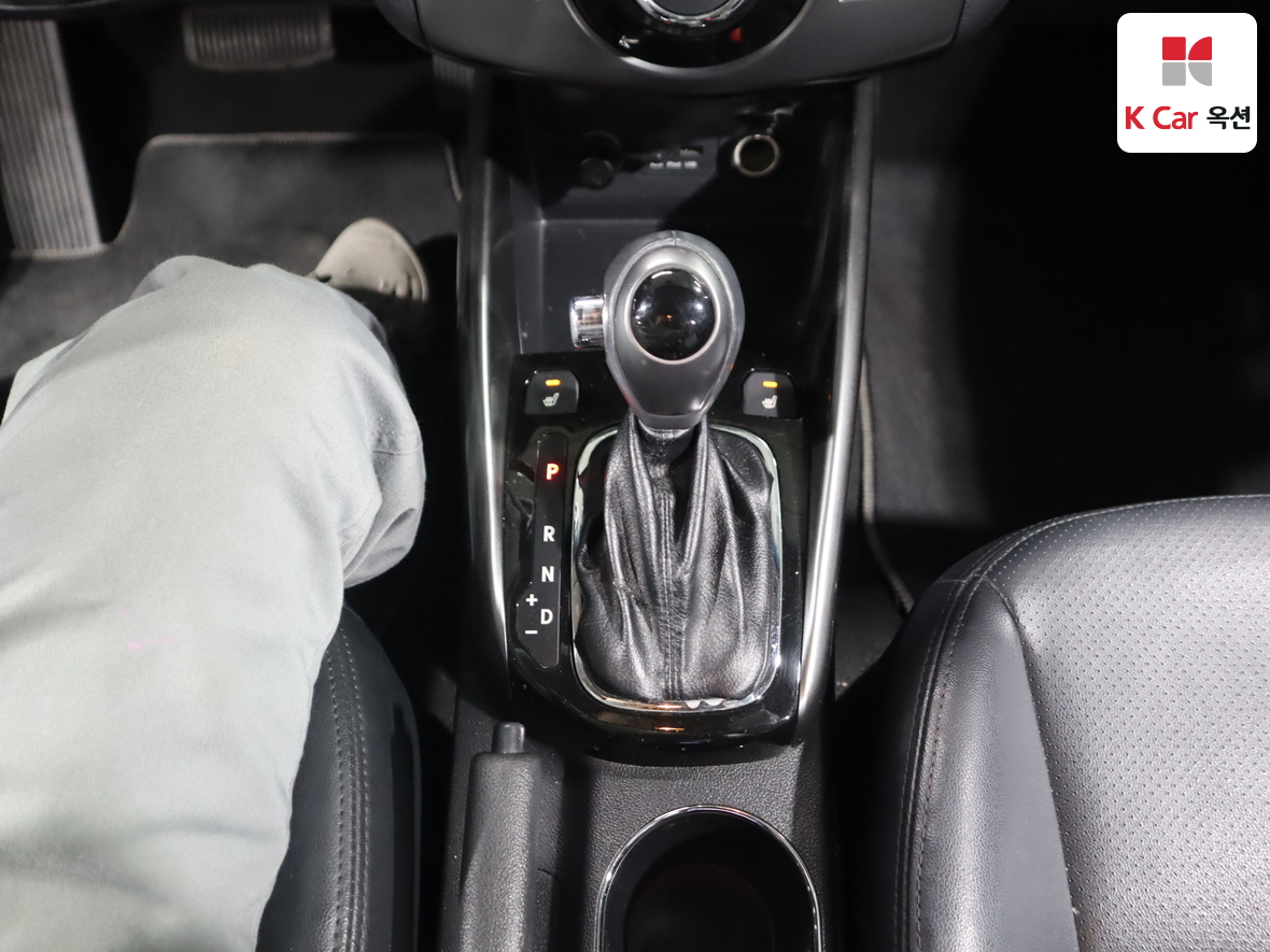 كيا فورتي 2013 - صورة 16