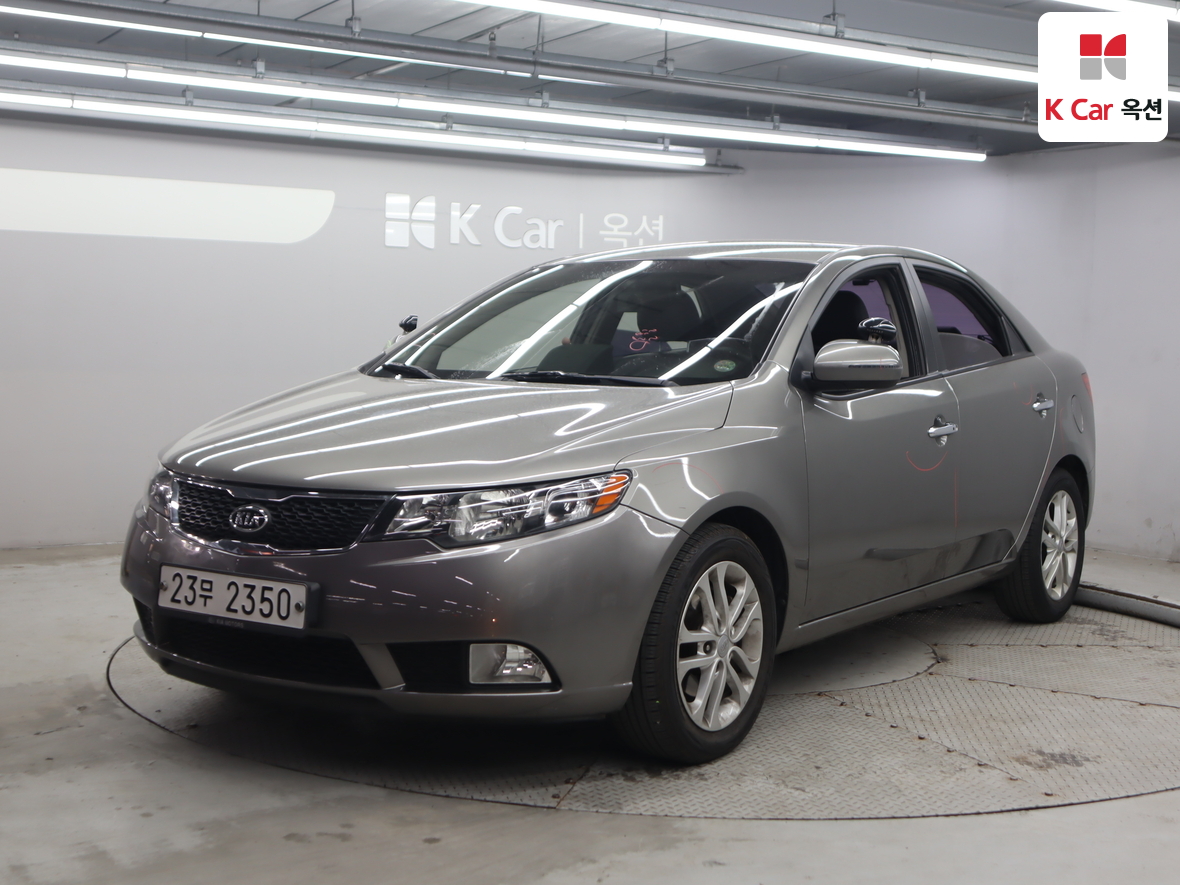 كيا فورتي 2013 - صورة 1