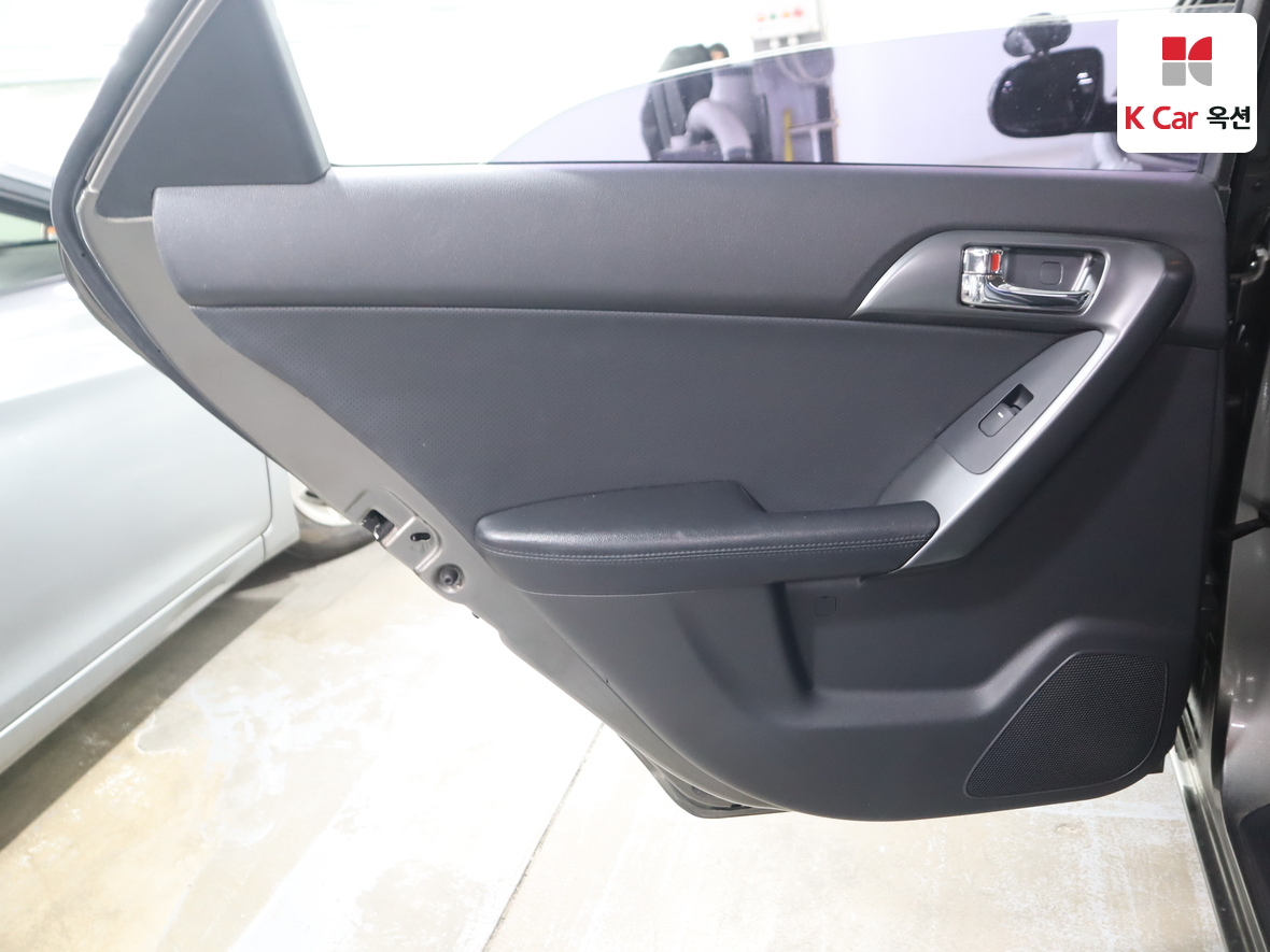 كيا فورتي 2013 - صورة 22