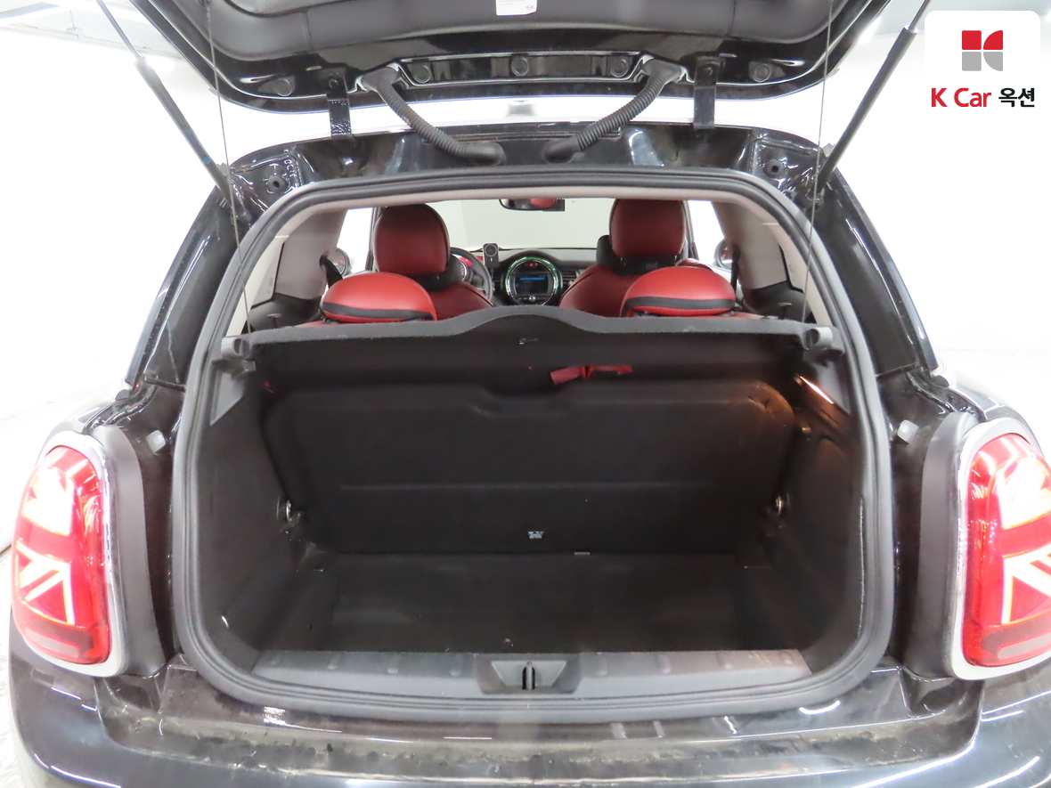 BMW MINI 2020 - Image 24