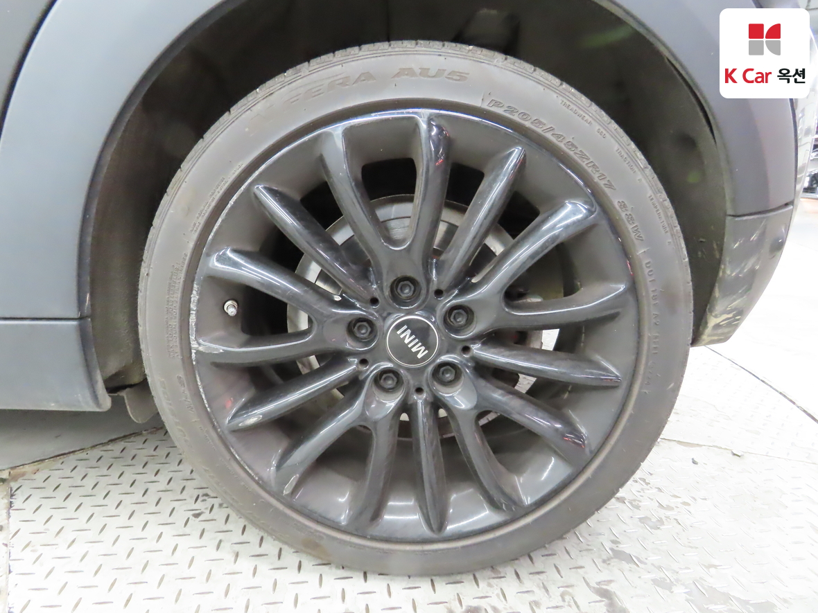 BMW MINI 2020 - Image 38