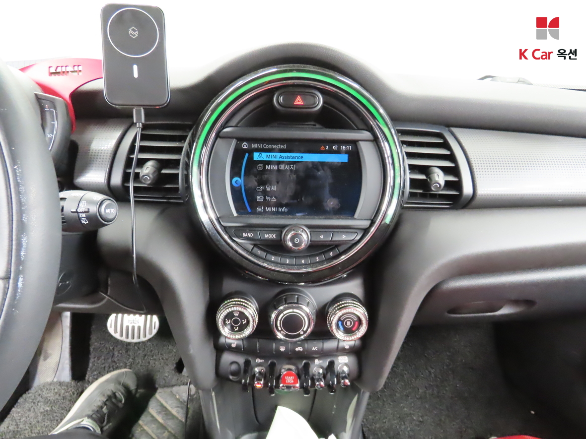 BMW MINI 2020 - Image 6
