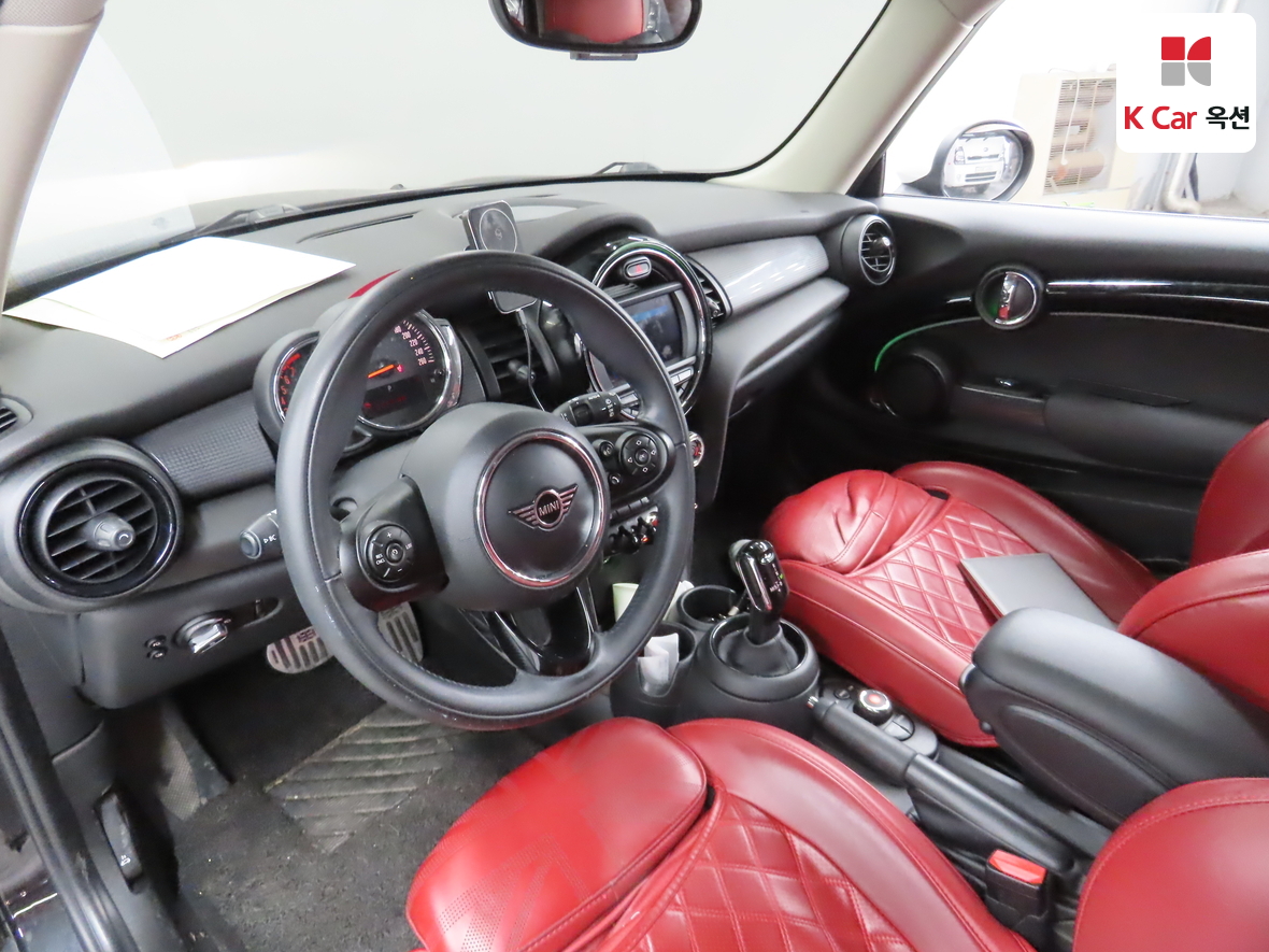 BMW MINI 2020 - Image 3