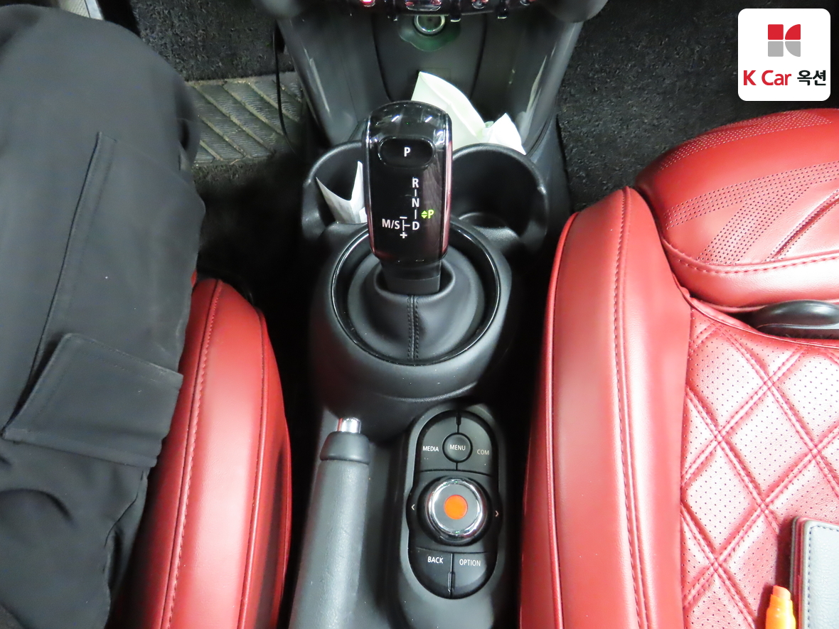 BMW MINI 2020 - Image 16