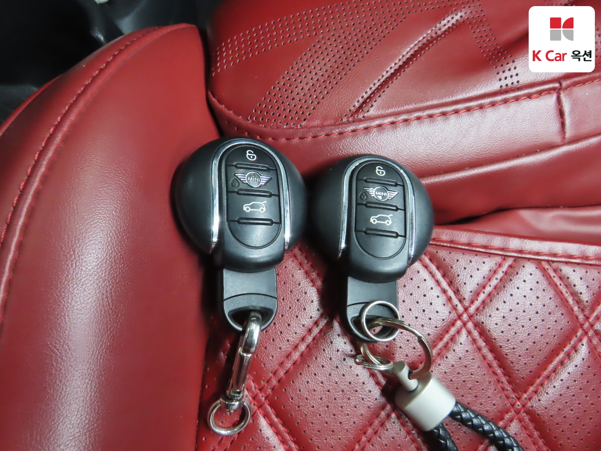 BMW MINI 2020 - Image 17