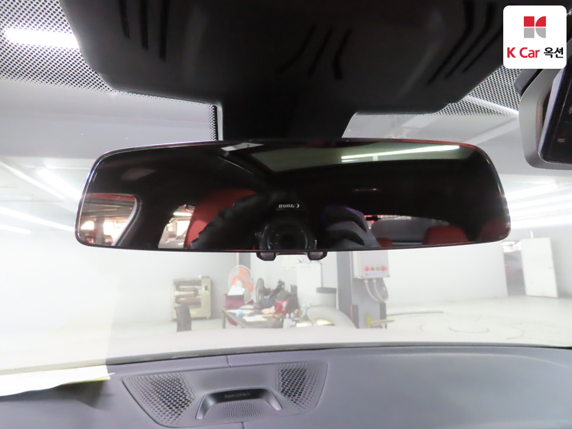 BMW - X6M - Image 13