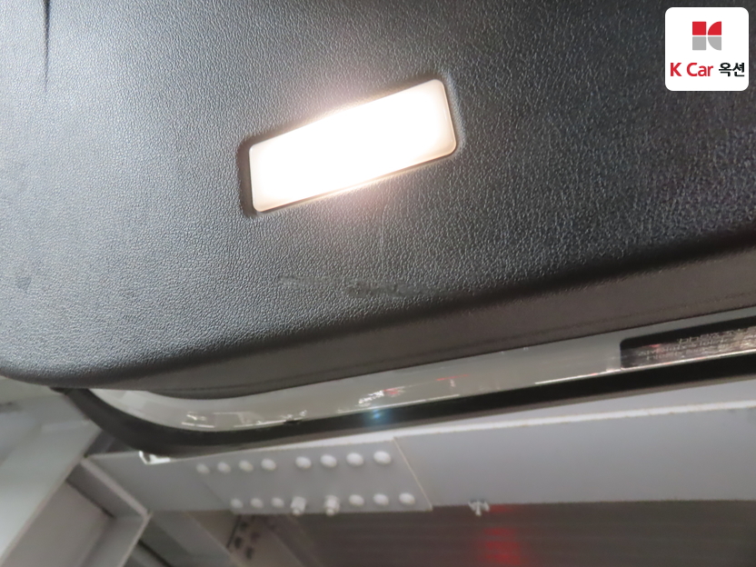 BMW - X6M - Image 28