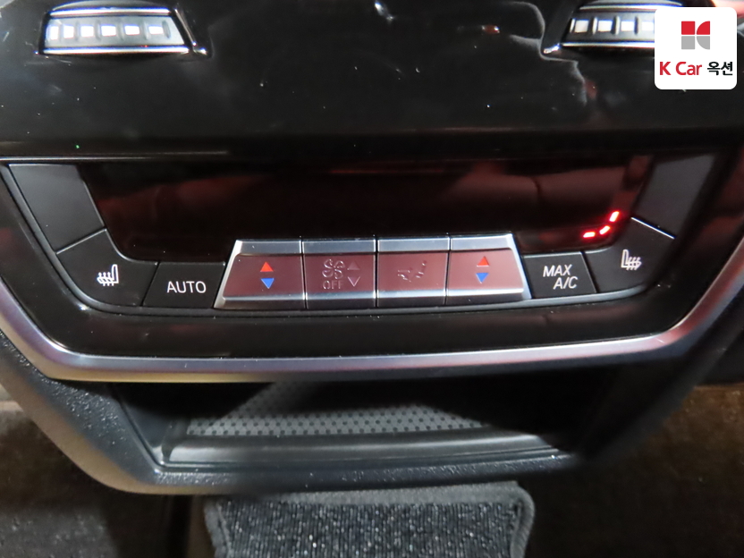 BMW - X6M - Image 26