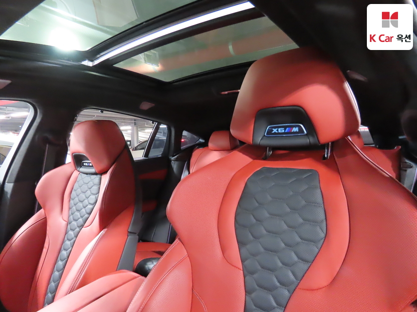 BMW - X6M - Image 19