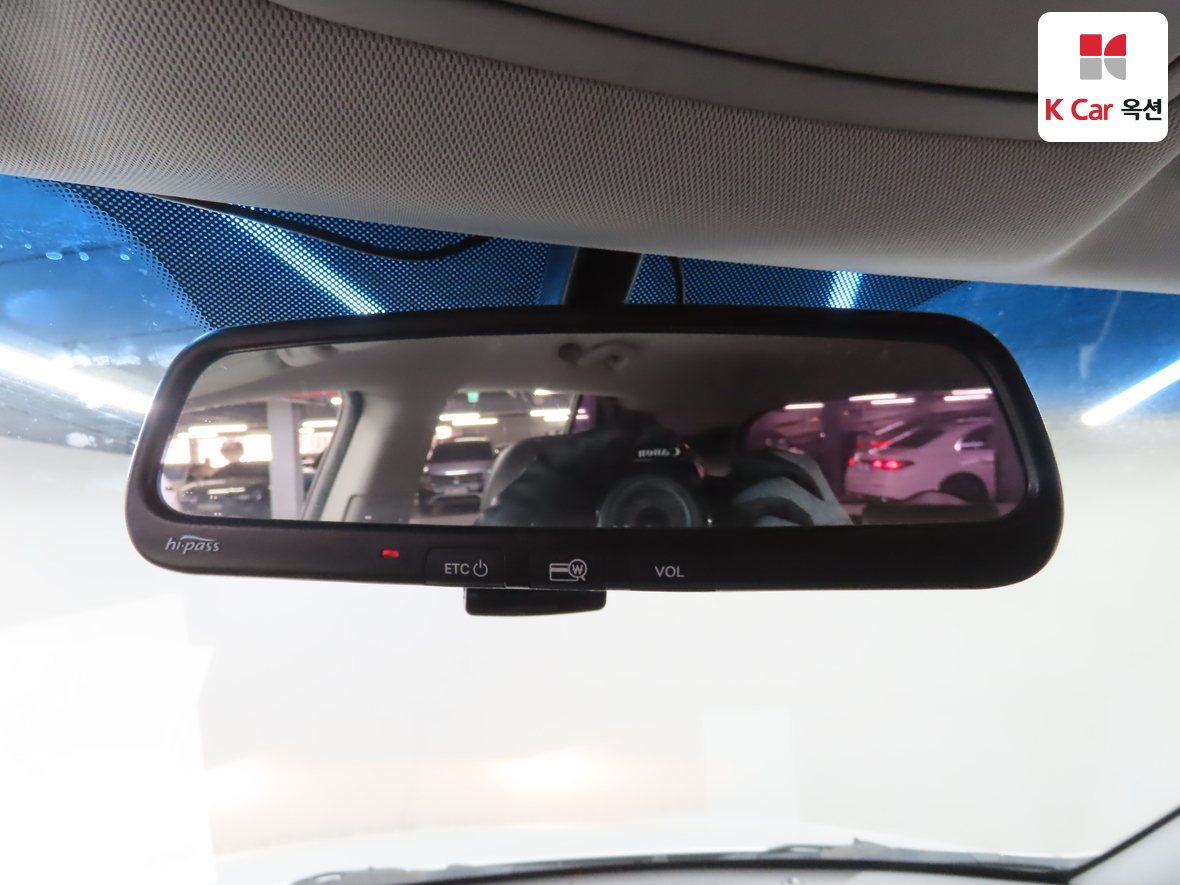 Hyundai Santa Fe 2012 - Image 13