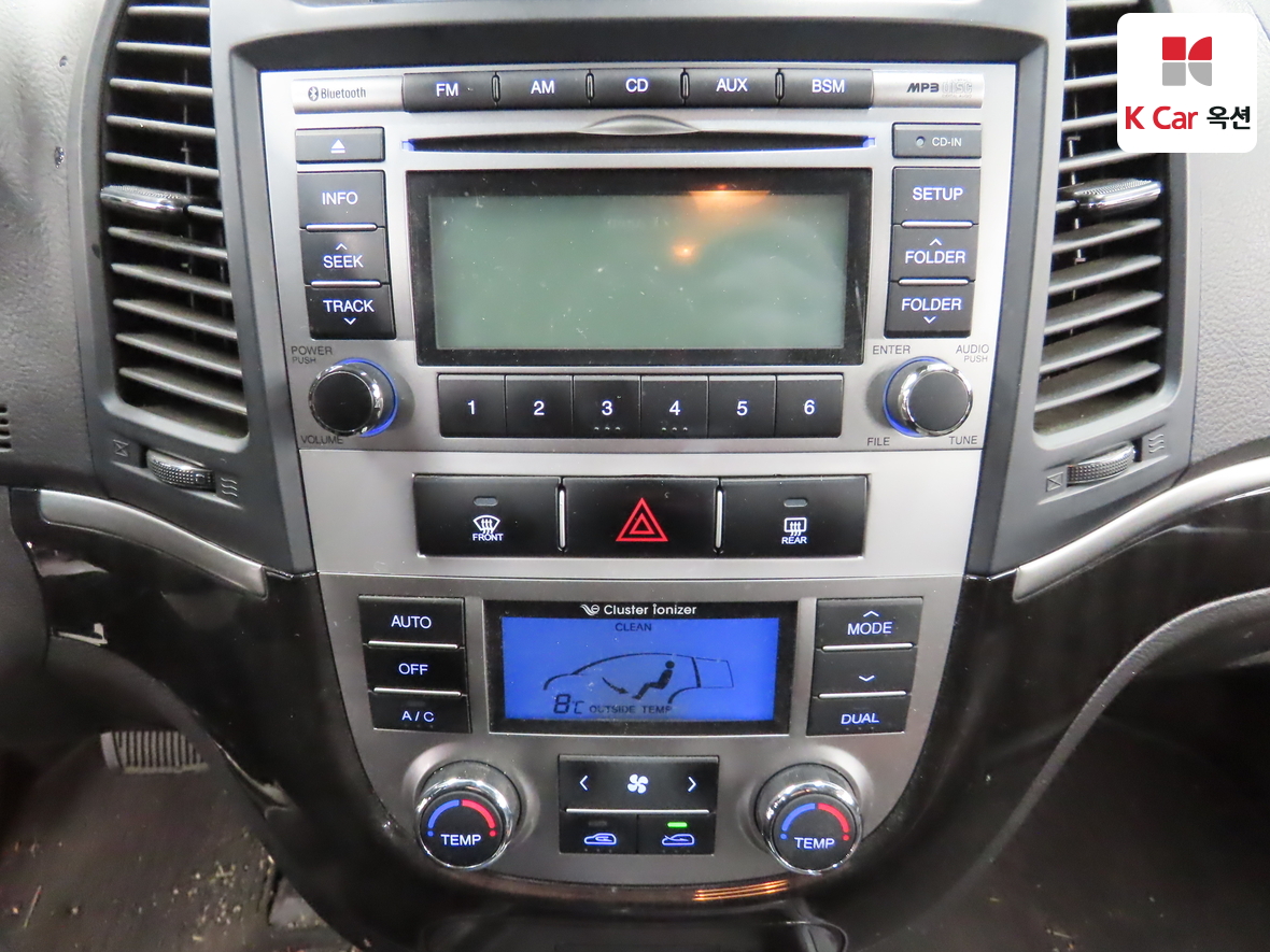 Hyundai Santa Fe 2012 - Image 15