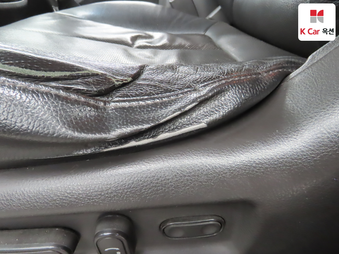 Hyundai Santa Fe 2012 - Image 19