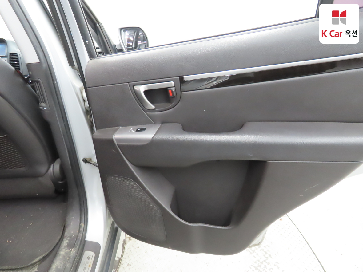 Hyundai Santa Fe 2012 - Image 29