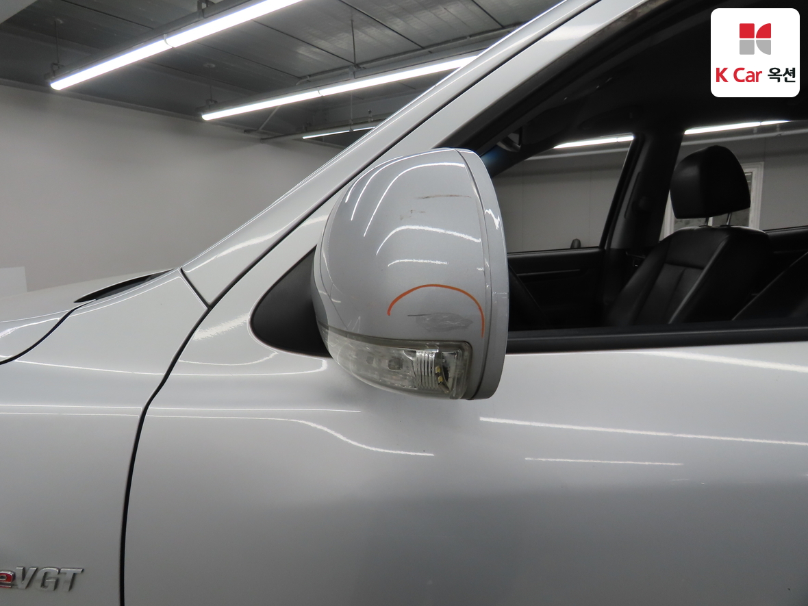 Hyundai Santa Fe 2012 - Image 37