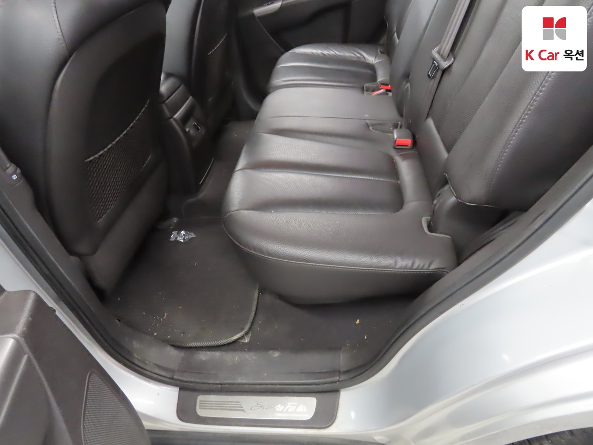 Hyundai Santa Fe 2012 - Image 24
