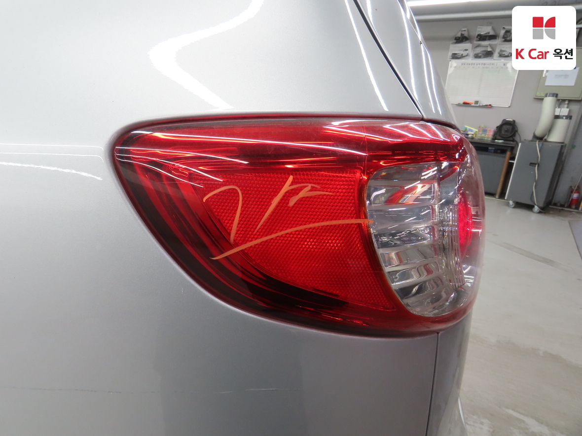 Hyundai Santa Fe 2012 - Image 40