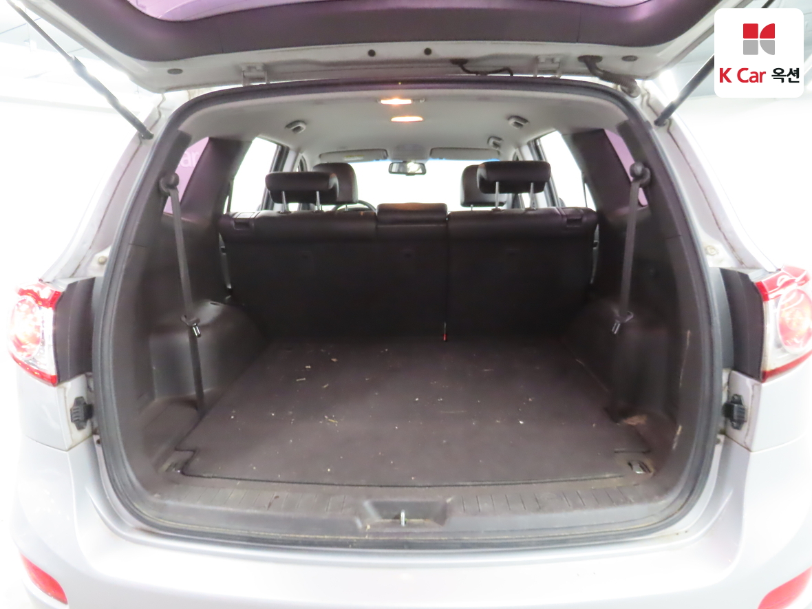 Hyundai Santa Fe 2012 - Image 27