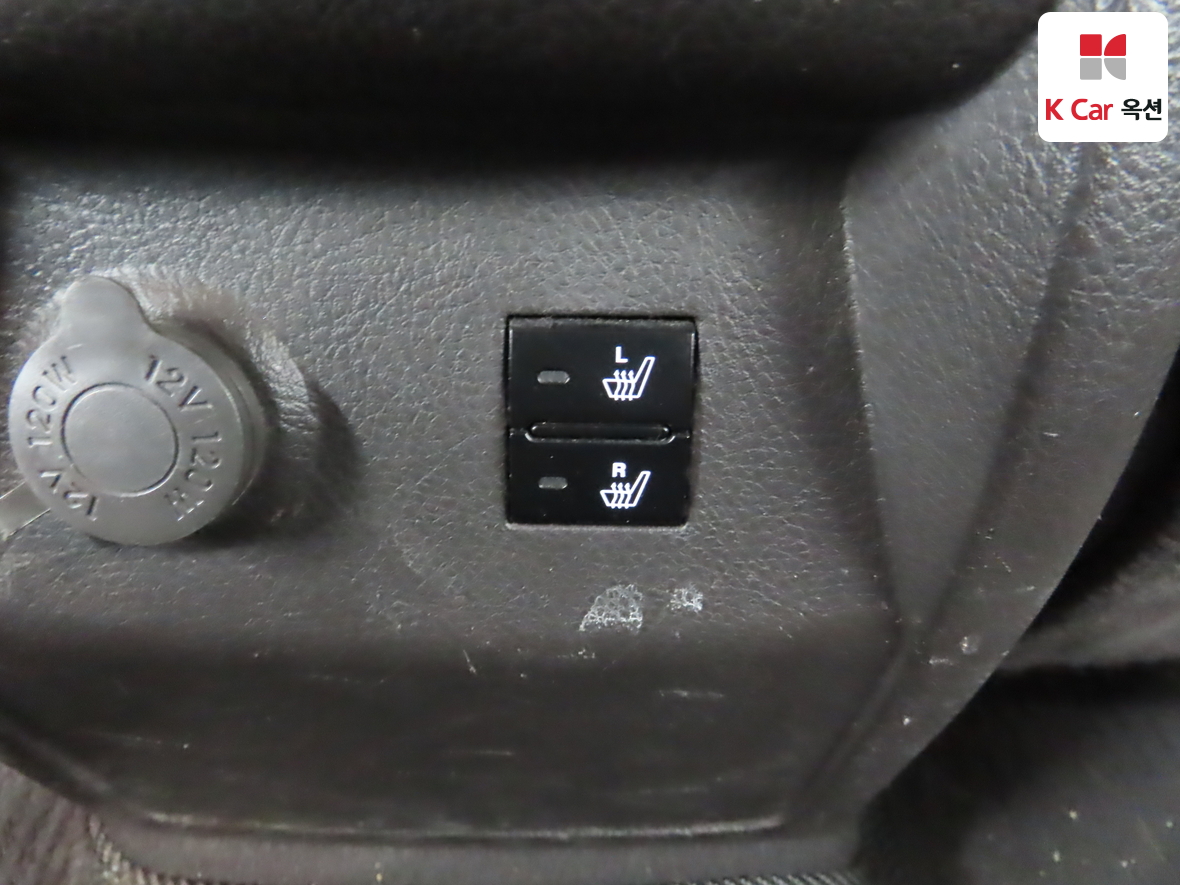 Hyundai Santa Fe 2012 - Image 25