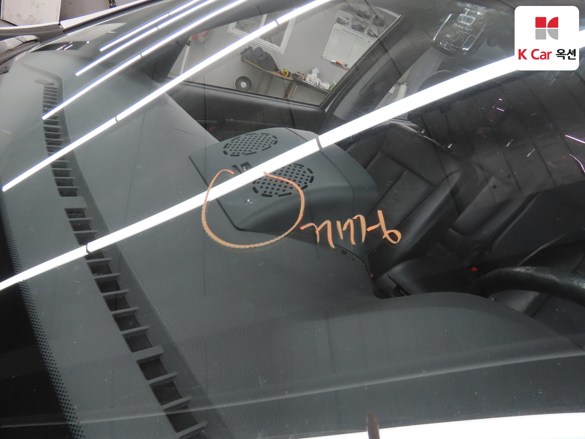 Hyundai Santa Fe 2012 - Image 36