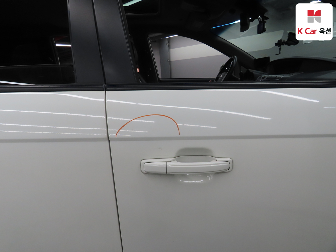 KG Mobility Korando Turismo 2015 - Image 47