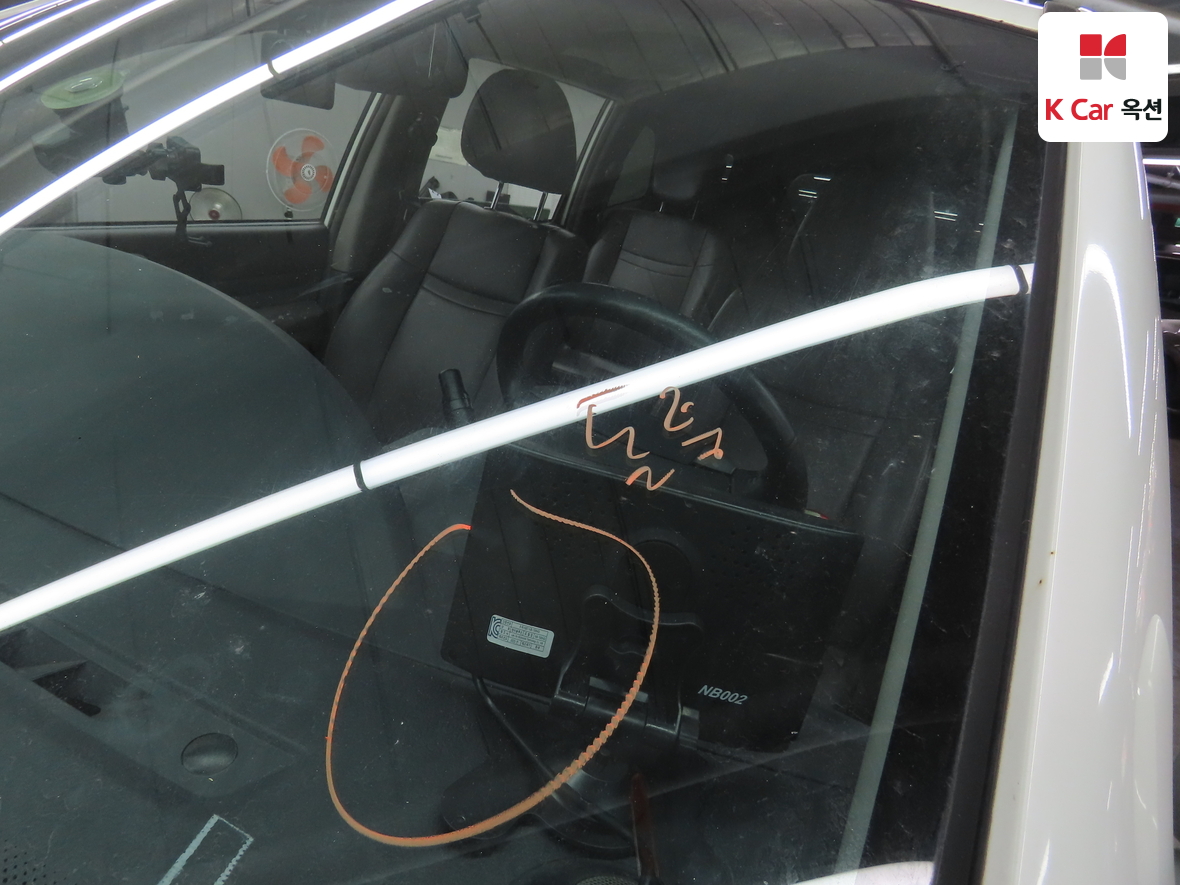 KG Mobility Korando Turismo 2015 - Image 37