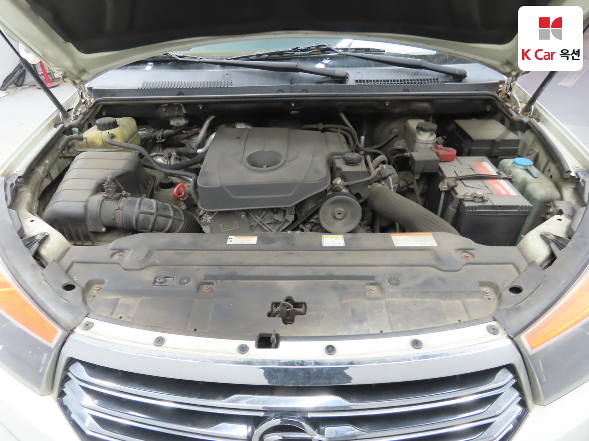 KG Mobility Korando Turismo 2015 - Image 36