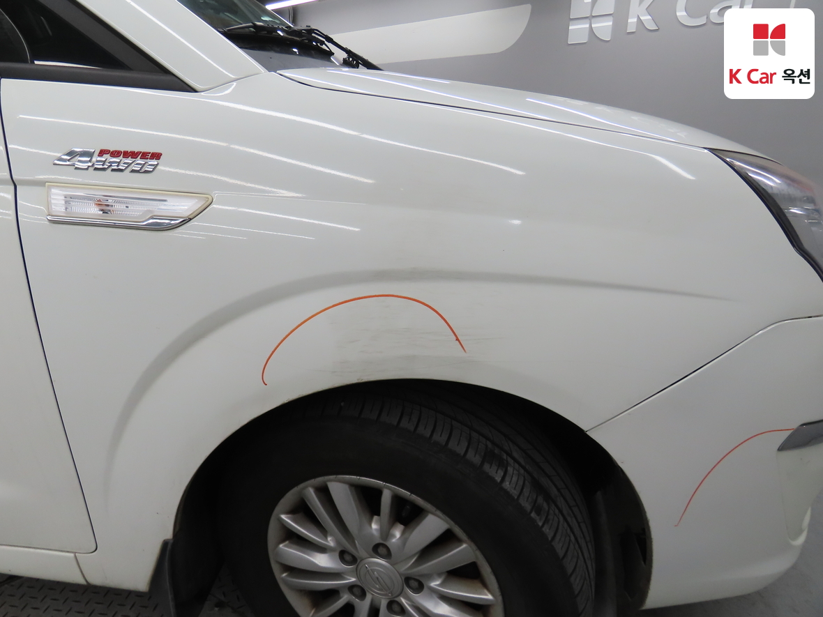 KG Mobility Korando Turismo 2015 - Image 49