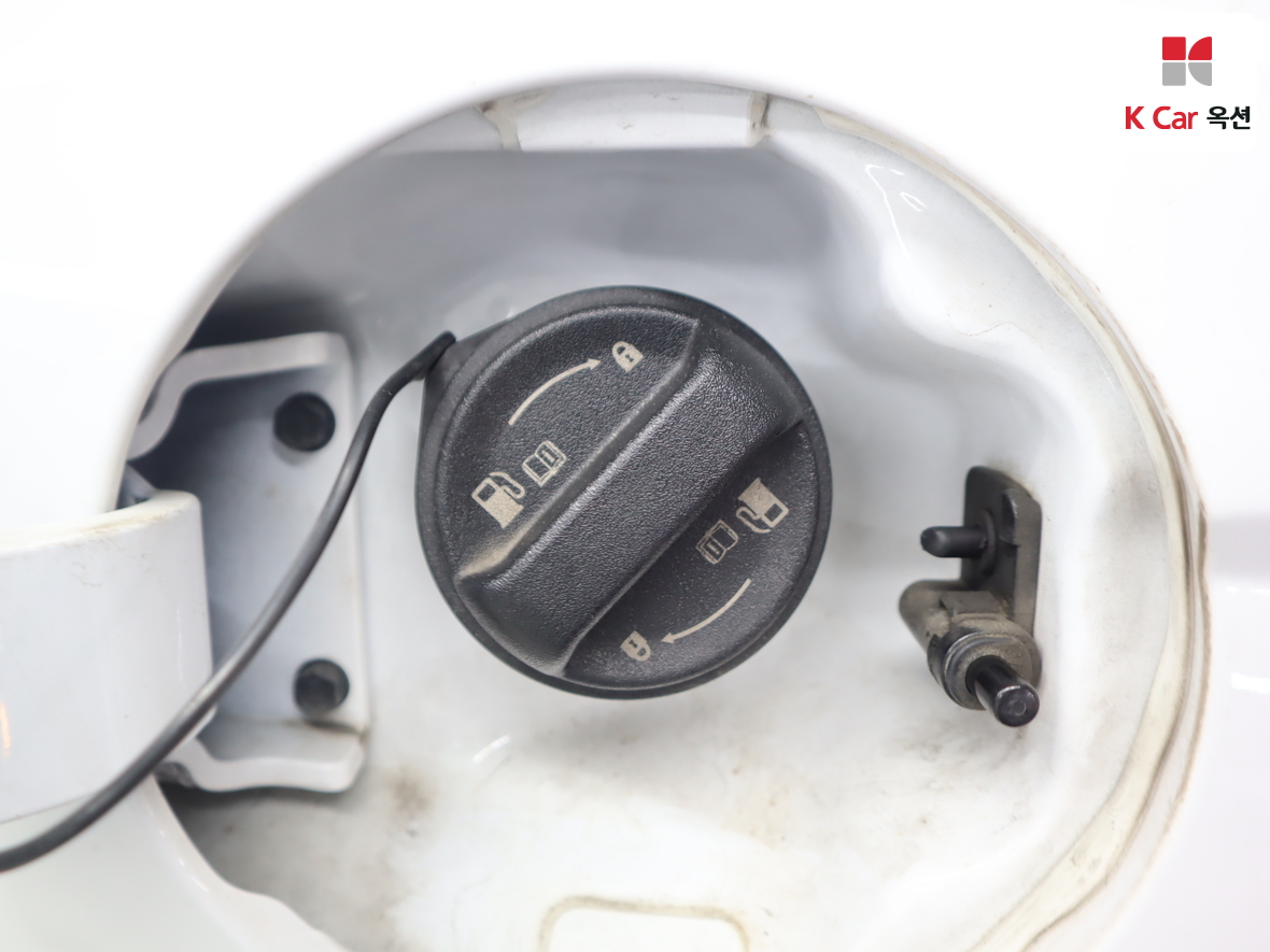 Hyundai Elantra 2024 - Image 25