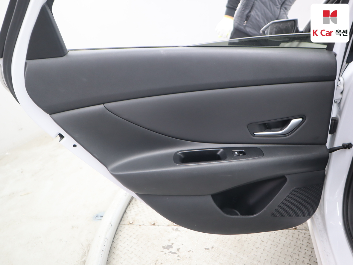 Hyundai Elantra 2024 - Image 23