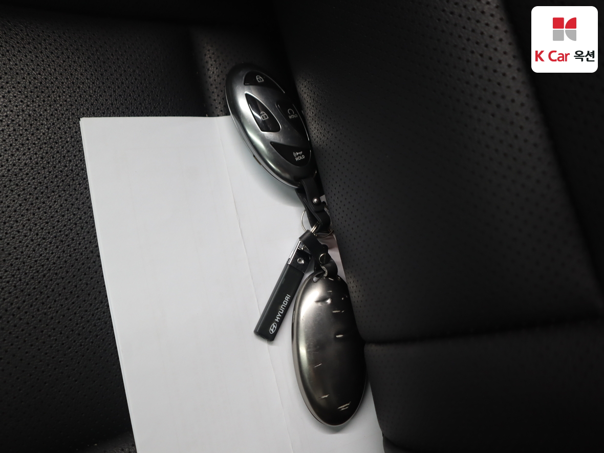 Hyundai Elantra 2024 - Image 18