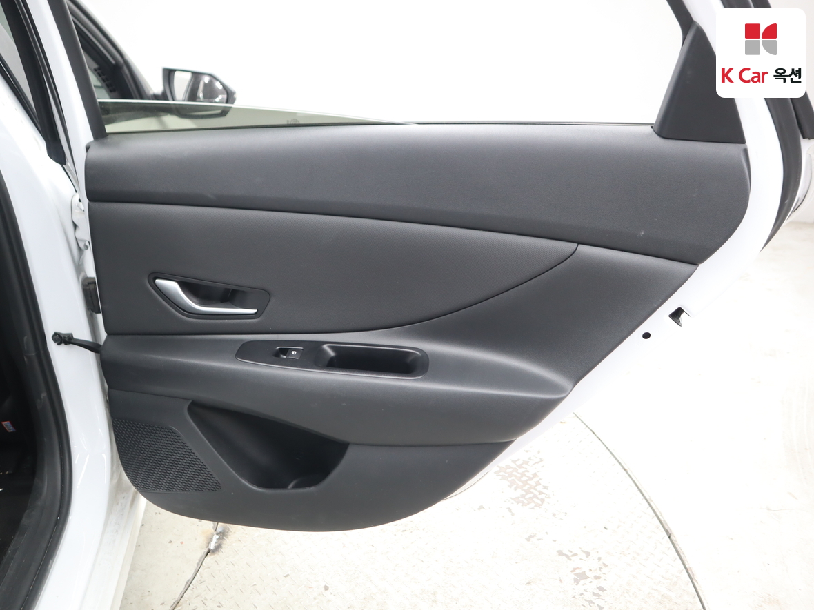 Hyundai Elantra 2024 - Image 27