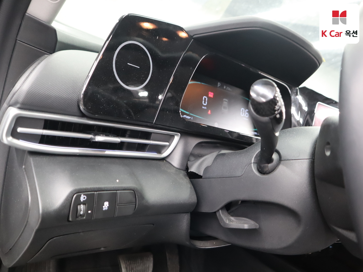 Hyundai Elantra 2024 - Image 9