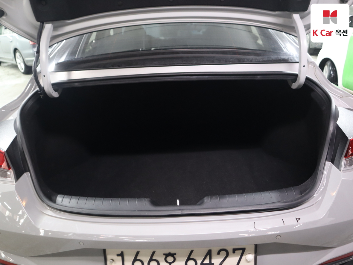 هيونداي إلانترا 2022 - صورة 26