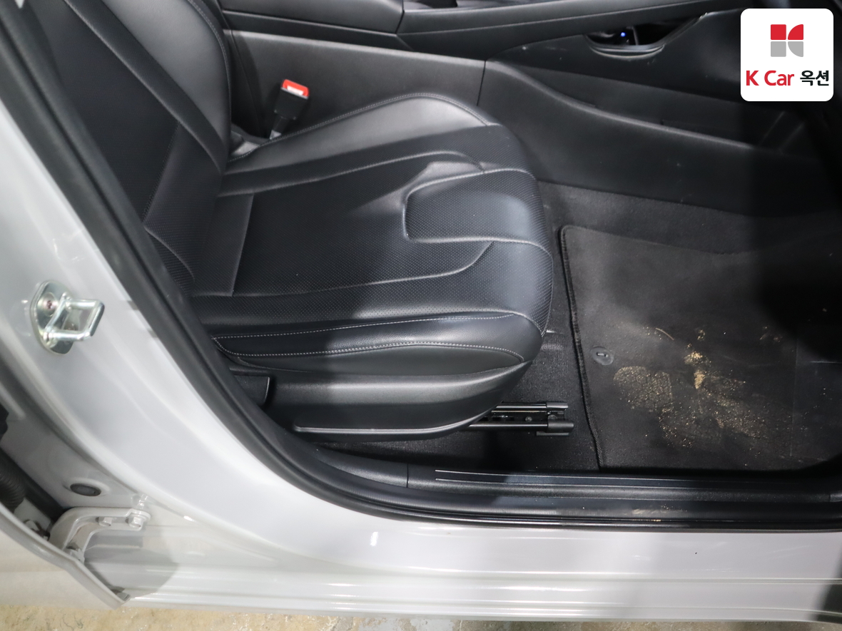 هيونداي إلانترا 2022 - صورة 30