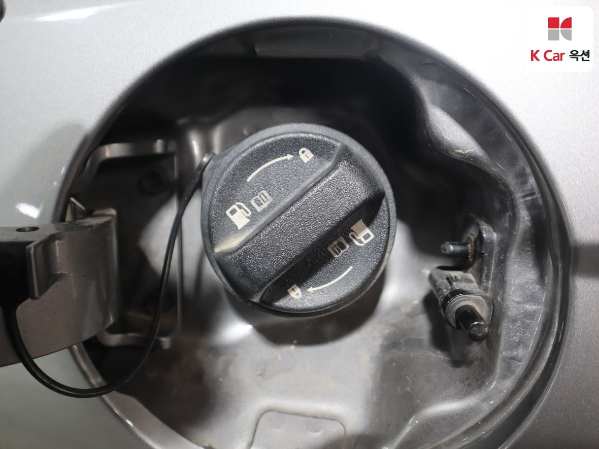 Hyundai Elantra 2021 - Image 25