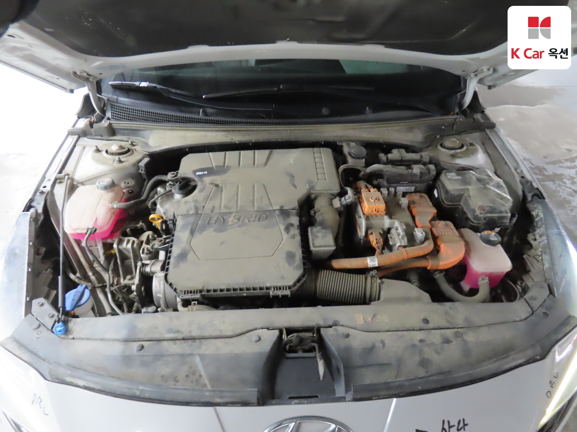 Hyundai Elantra 2023 - Image 31