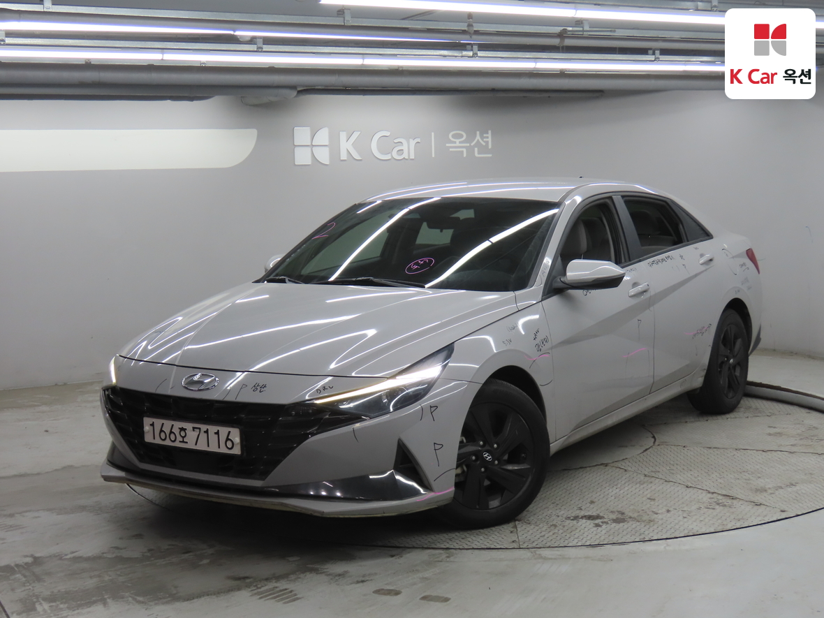 Hyundai Elantra 2023 - Image 1