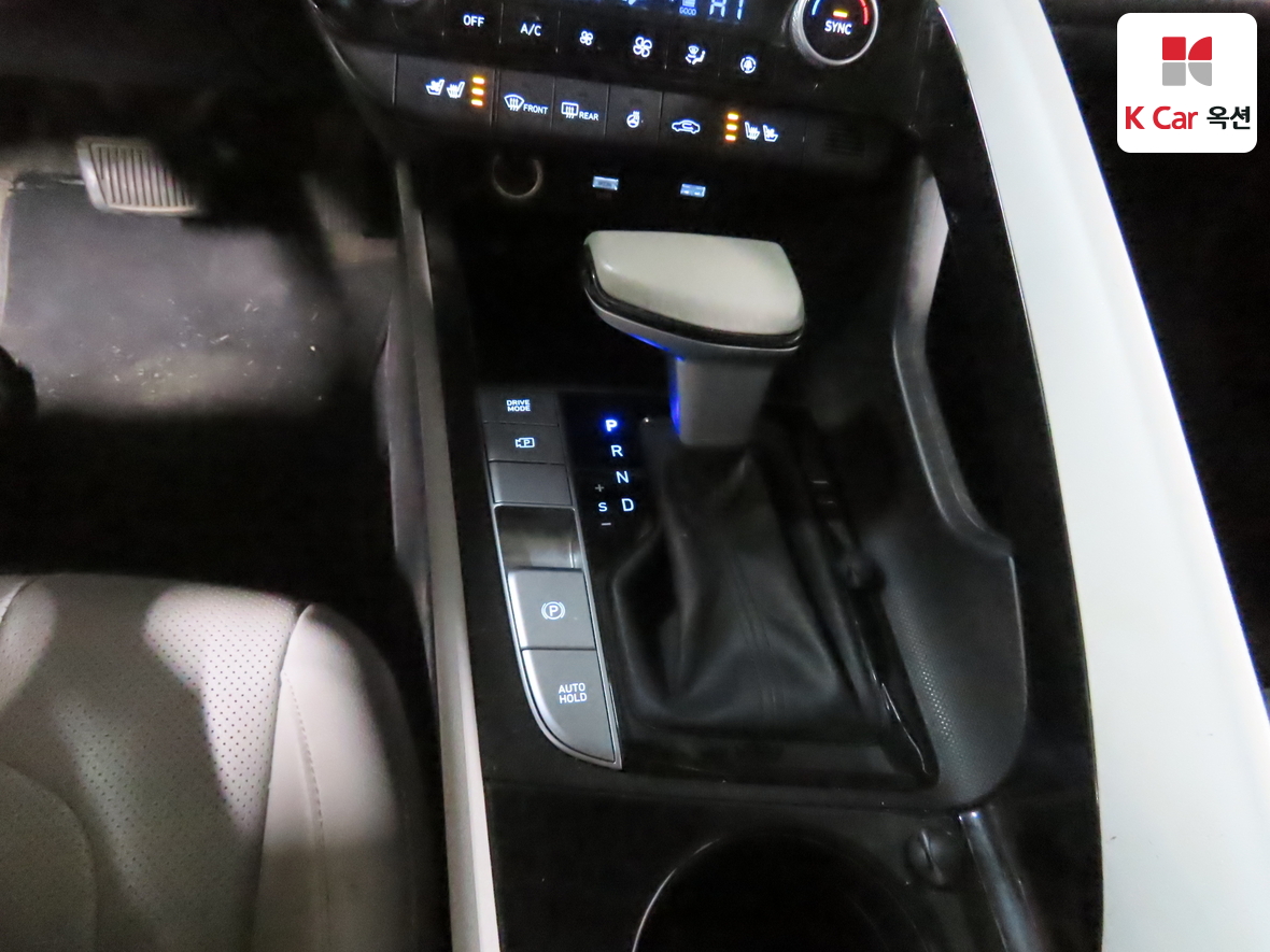 Hyundai Elantra 2023 - Image 16