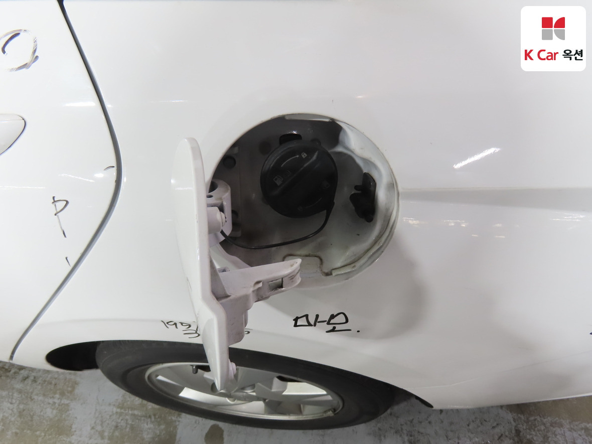 Hyundai Elantra 2023 - Image 23