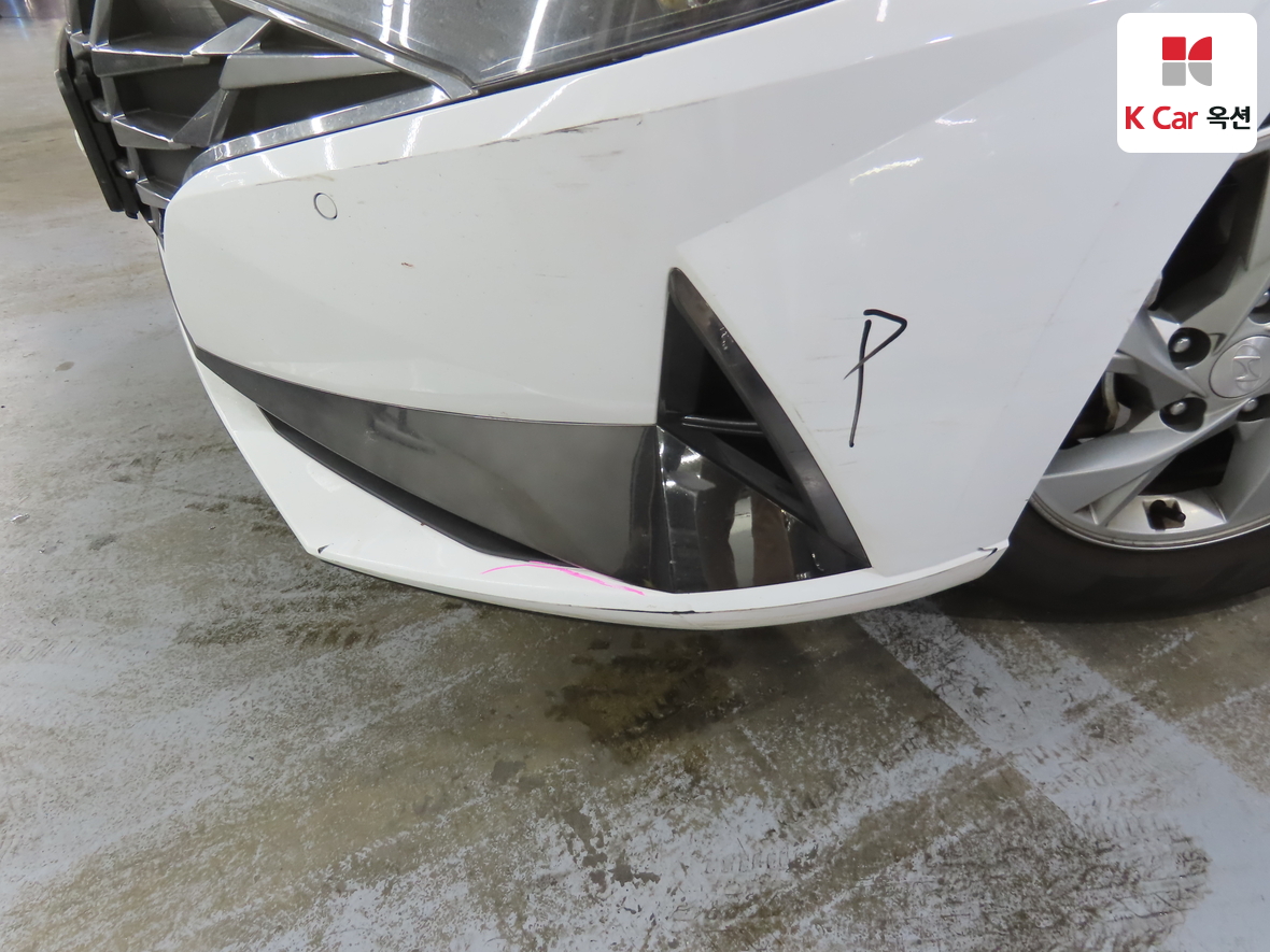 Hyundai Elantra 2023 - Image 34