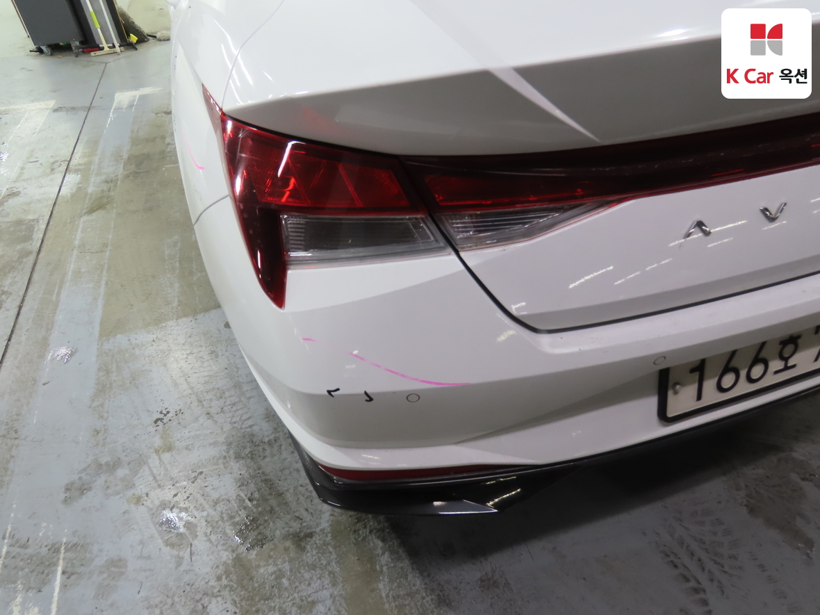 Hyundai Elantra 2023 - Image 39