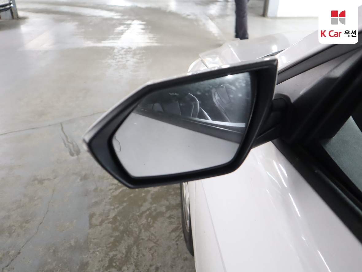 هيونداي إلانترا 2023 - صورة 21