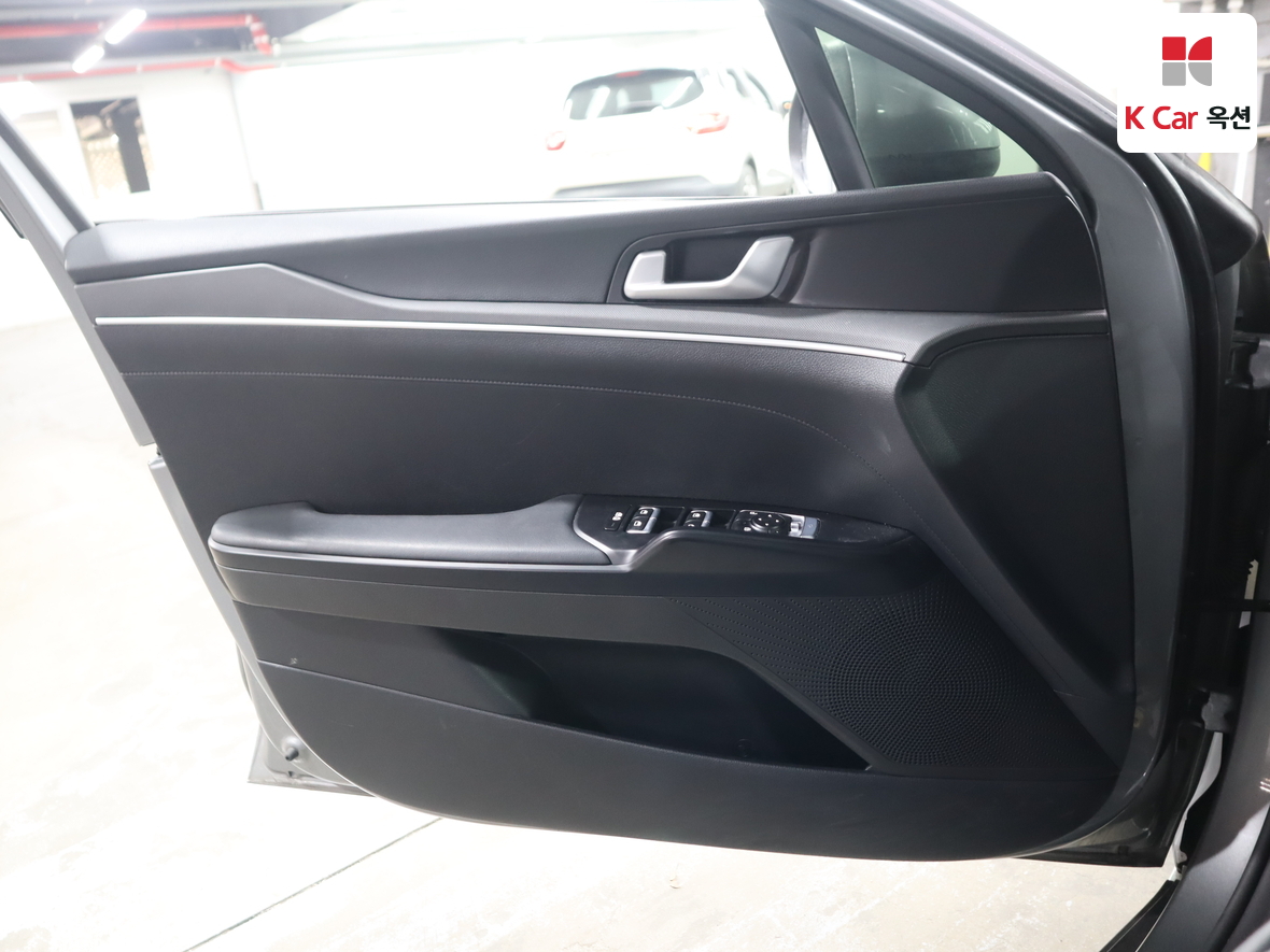 Kia K5 2022 - Image 8