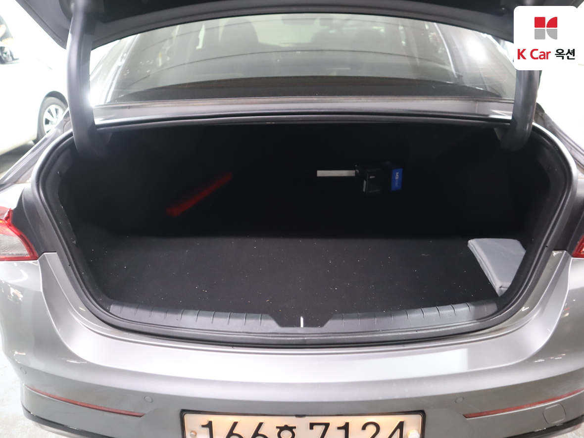 Kia K5 2022 - Image 25