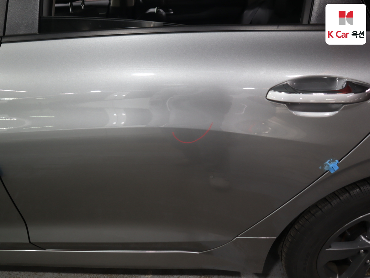 Kia K5 2022 - Image 38