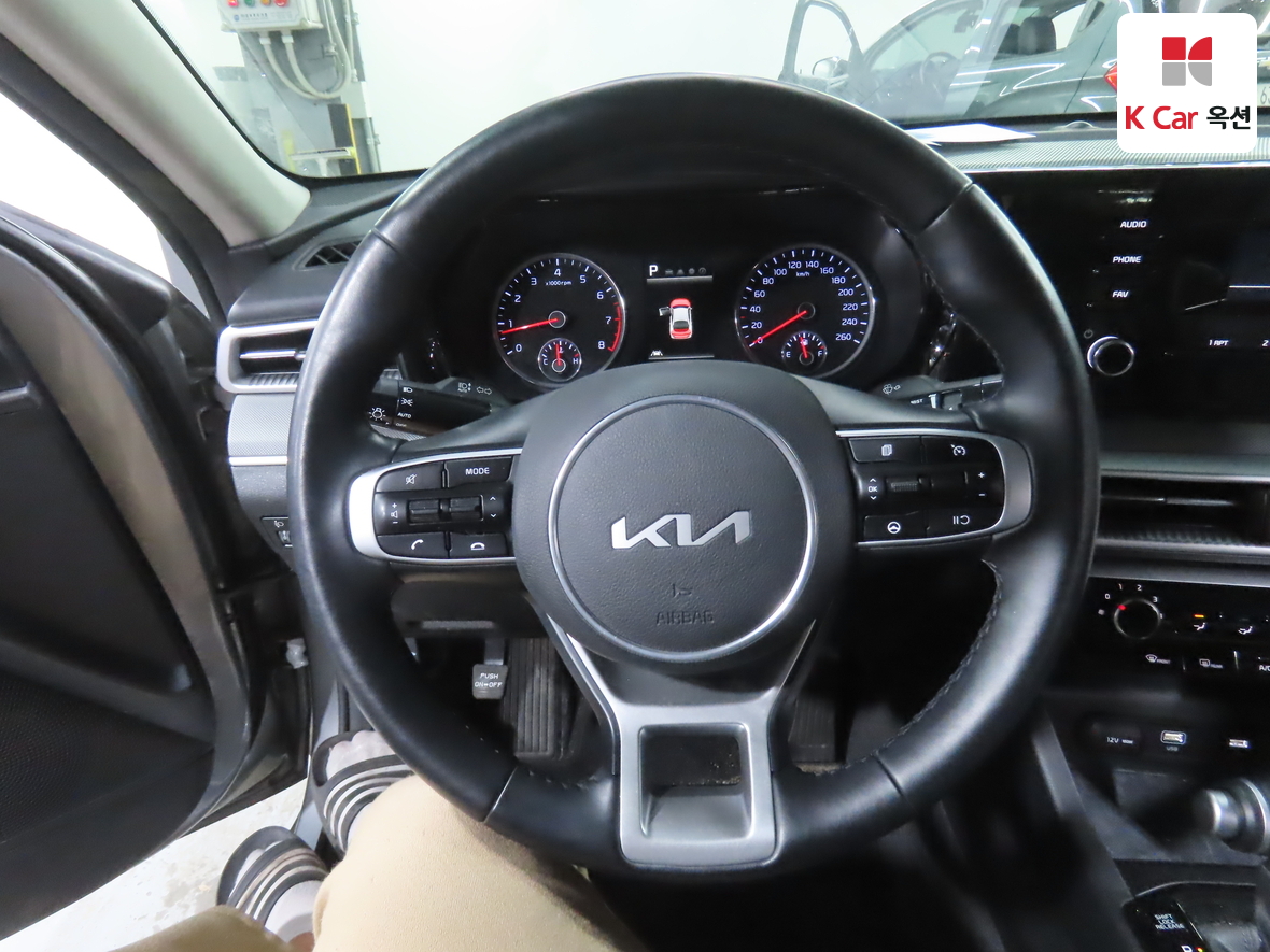 Kia K5 2022 - Image 10