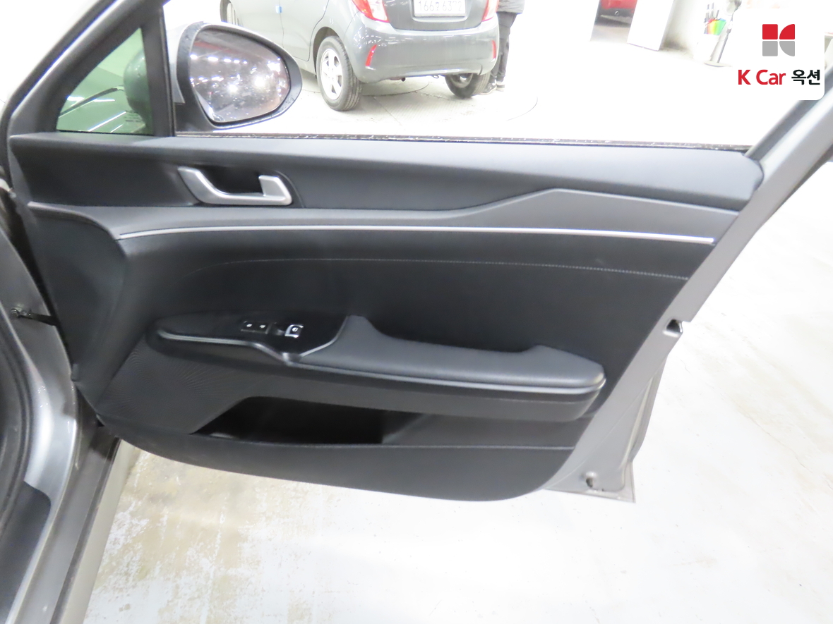 Kia K5 2022 - Image 27