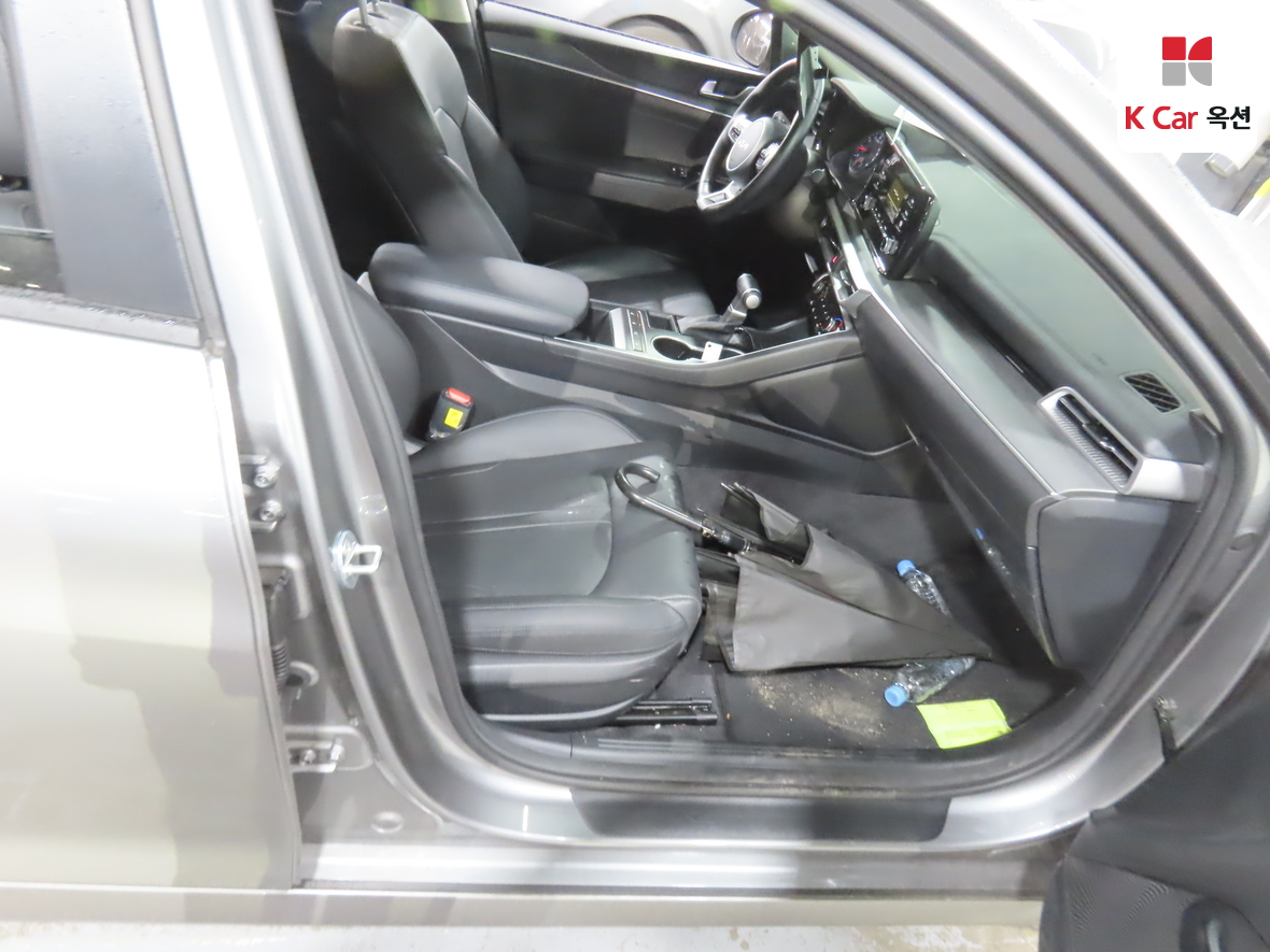 Kia K5 2022 - Image 28