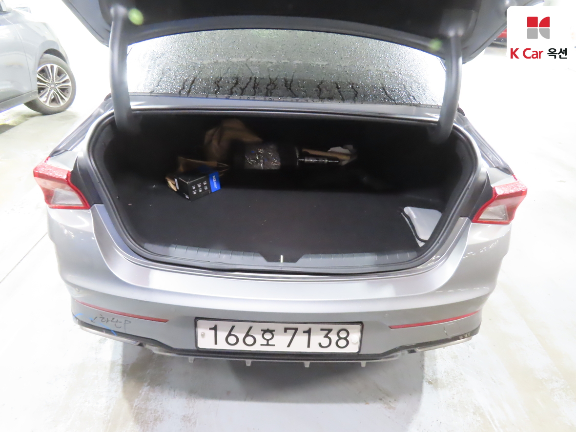 Kia K5 2022 - Image 24