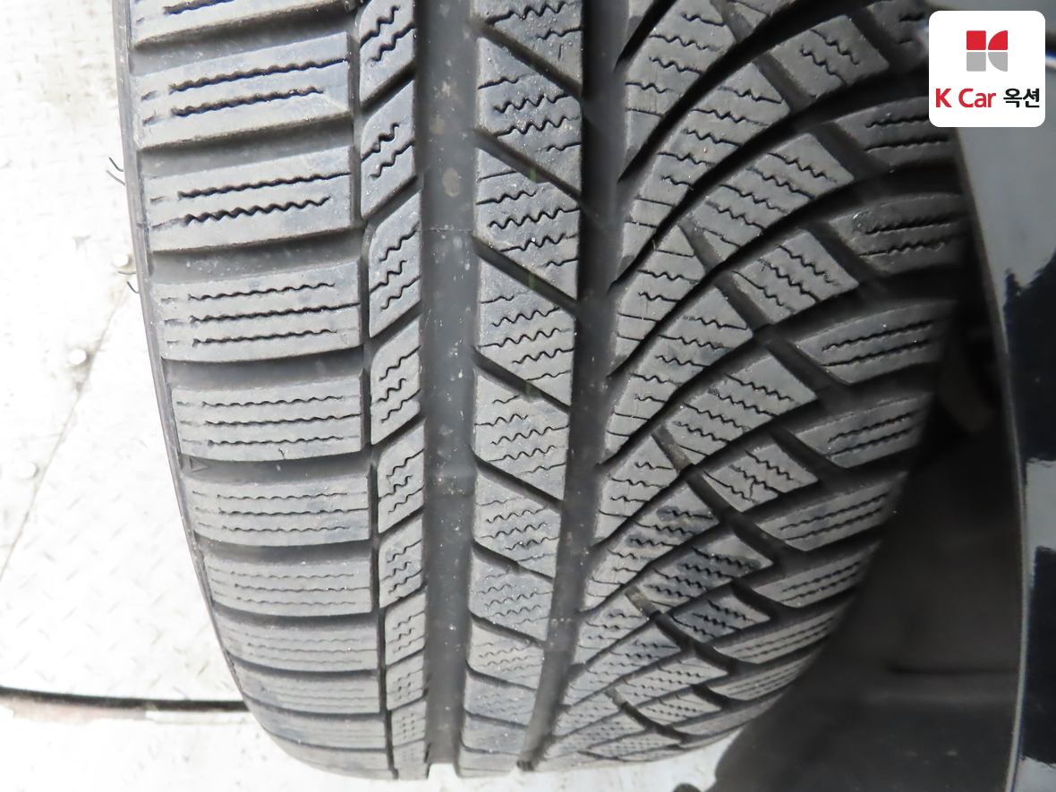 Genesis G80 2023 - Image 33